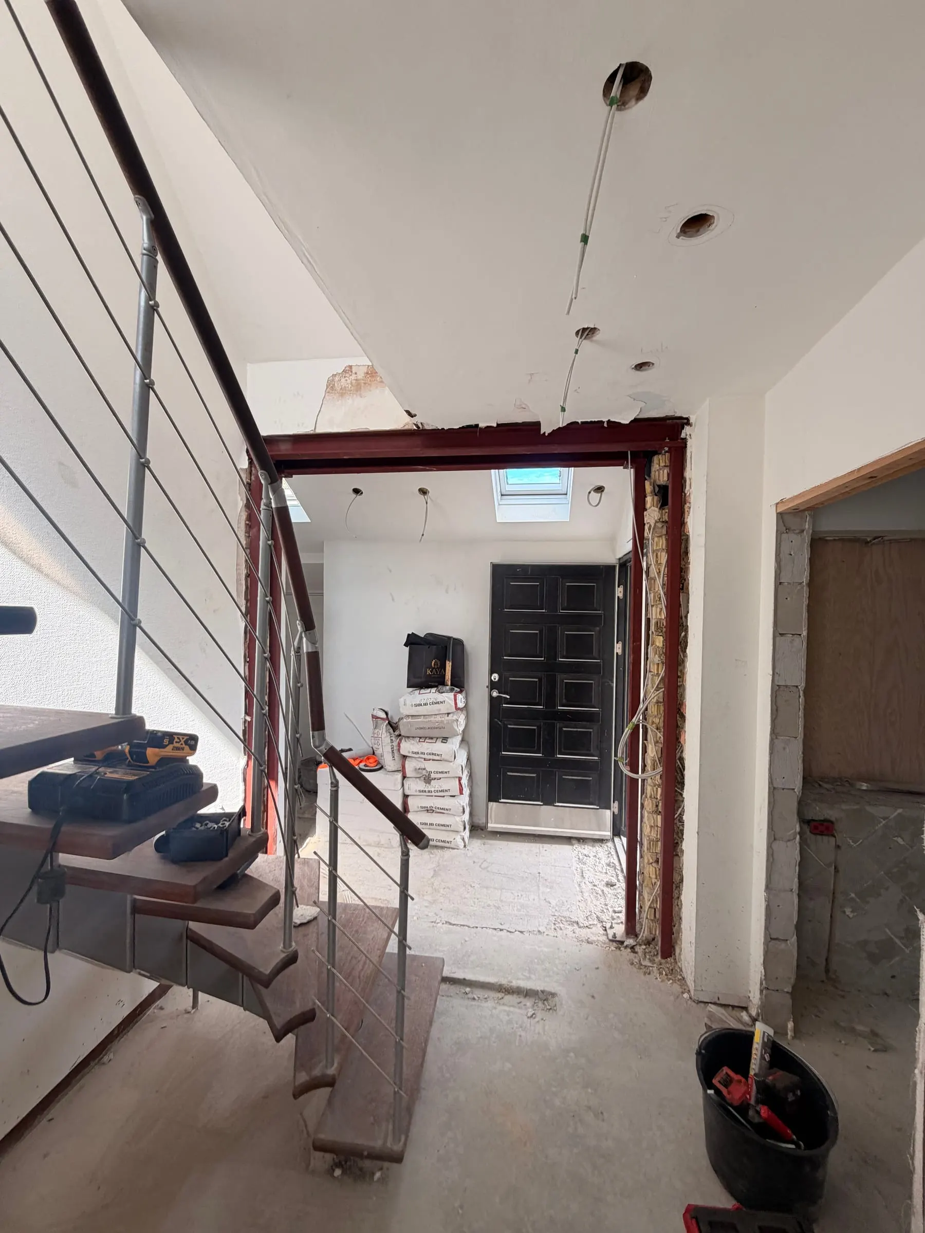 Steel frame in the hallway